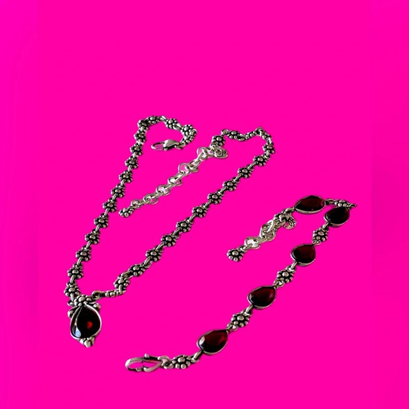 Brighton Silver Plated pink-red Glass Teardrop Charm Necklace / Bracelet Set. - Picture 5 of 11